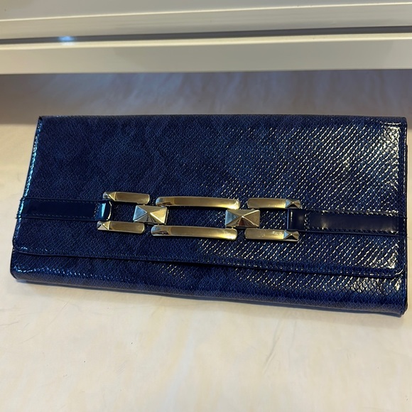 Blue Embossed PU Leather Clutch - Picture 1 of 2